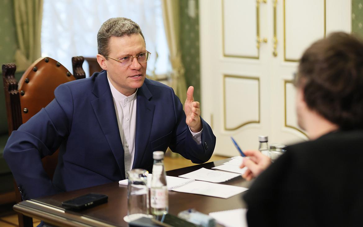 Глава Вологодской области — РБК: «Пора бы им зарыть топор войны»