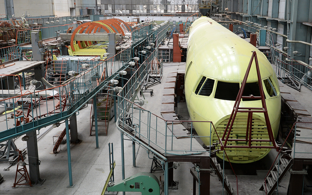 Борисов допустил производство десяти Ту-214 на заводе в Казани