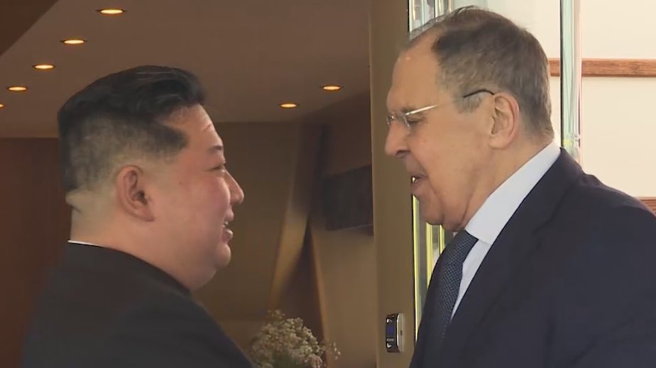 Лавров передал Ким Чен Ыну «горячие приветы» от Путина