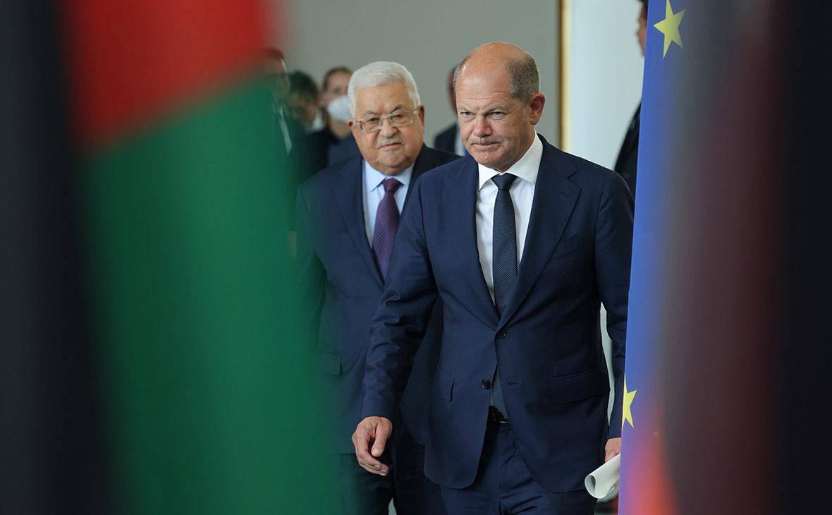 Шольц извинился перед премьером Израиля за заявление Аббаса о холокосте"/>














