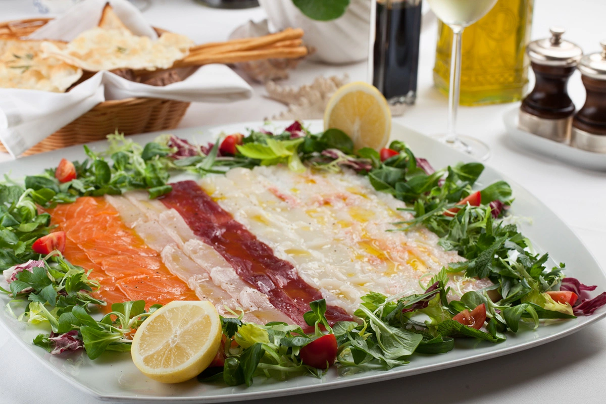 Рыбный день: восемь московских ресторанов, где морепродукты всегда в меню