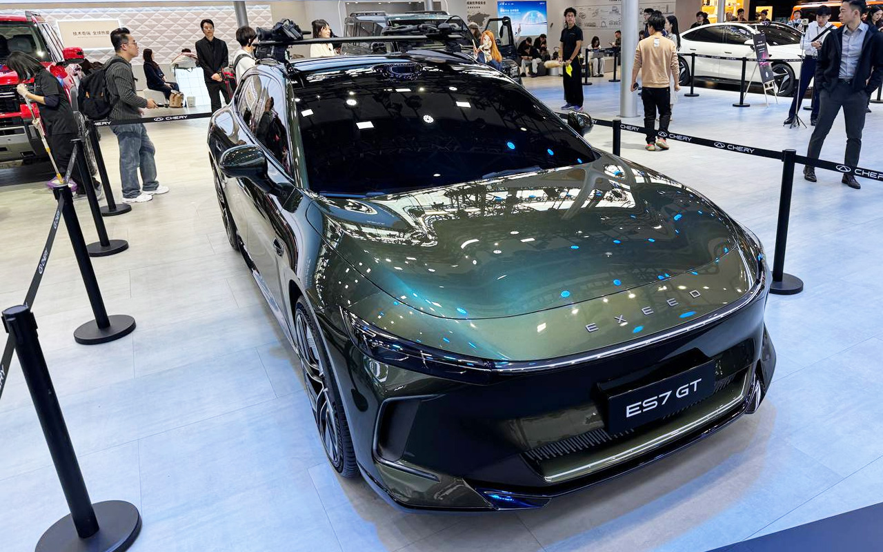Exeed ES7 GT