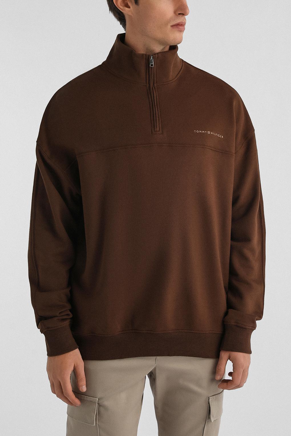 Толстовка хлопковая с воротником на молнии Tommy Hilfiger, 12 590 руб.