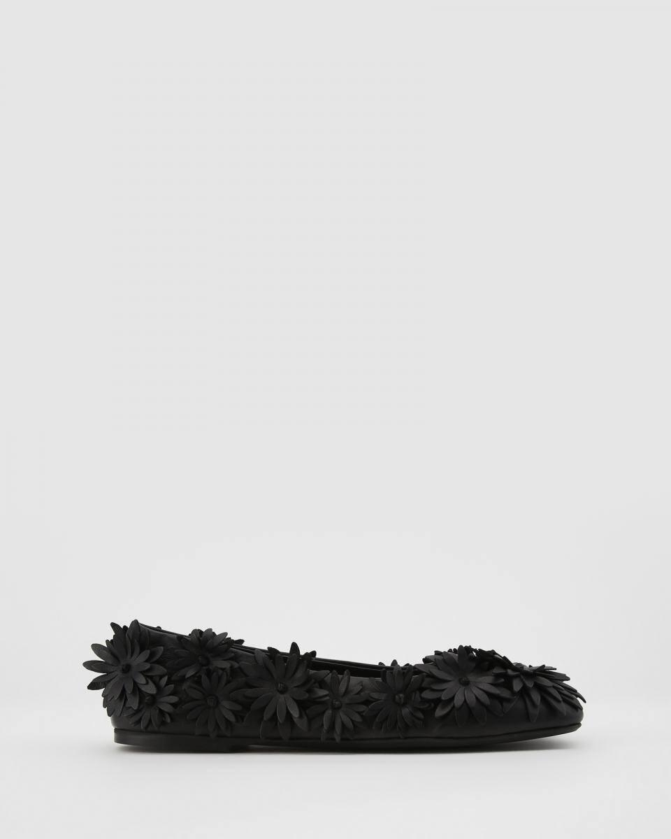 Балетки AGL, 57 990 руб. (noone.ru)