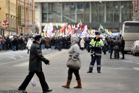 В Петербурге оппозиция вышла на митинг 