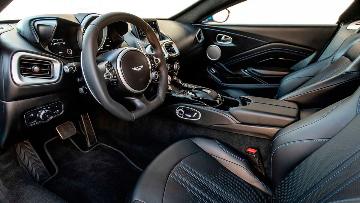 В США выпустили бронированный Aston Martin с электрошокерами в дверях