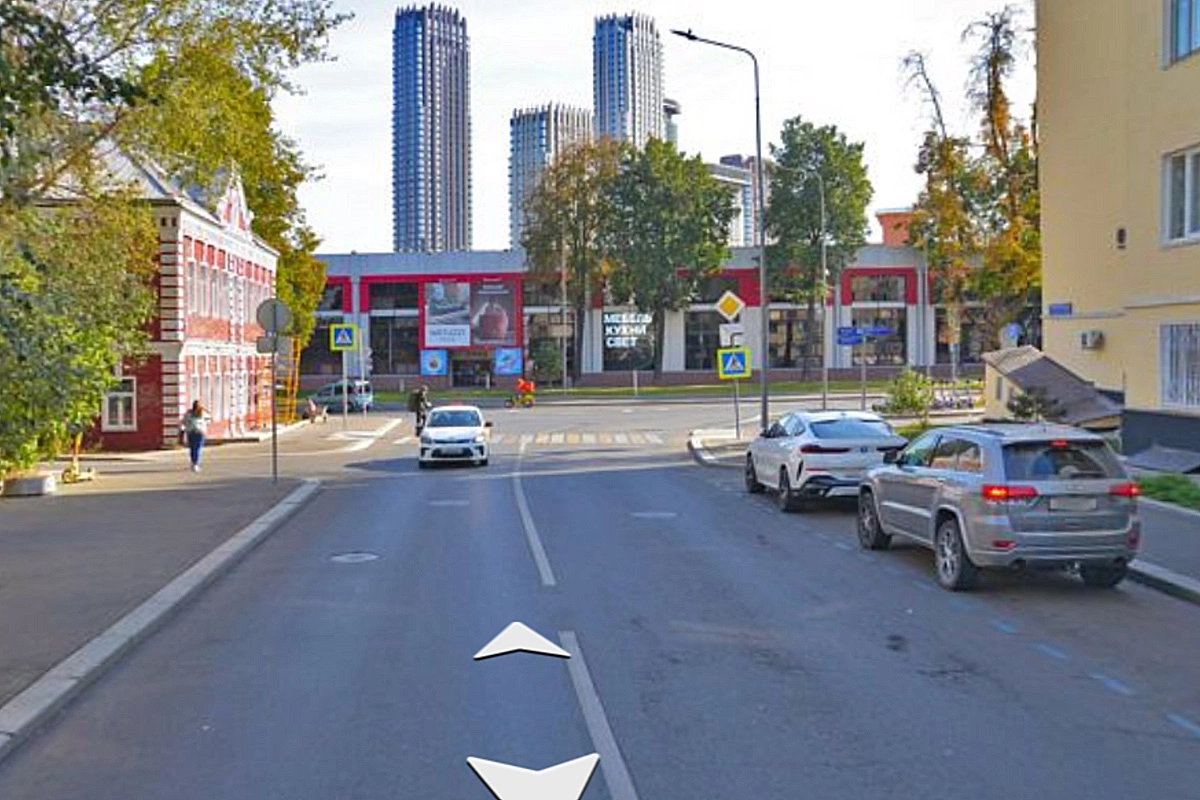 1-й Щипковский переулок в Москве, по которому на работу шли герои фильма