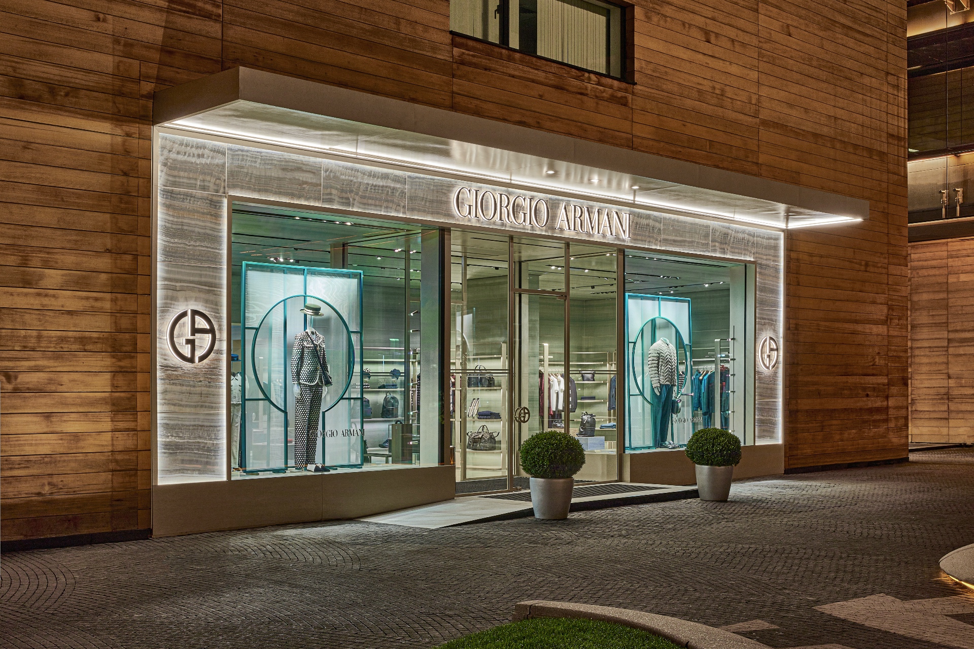 Обновленный бутик Giorgio Armani в &laquo;Барвиха Luxury Village&raquo;