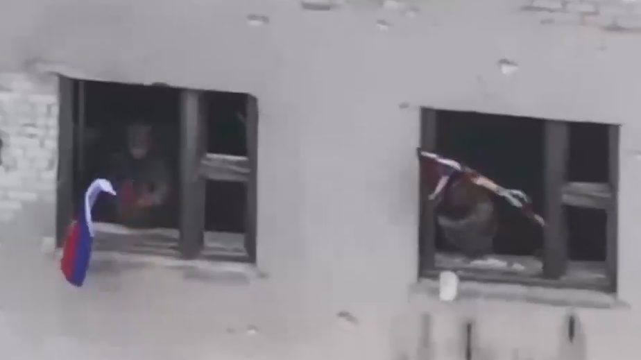 Минобороны показало видео из взятой под контроль Старой Николаевки