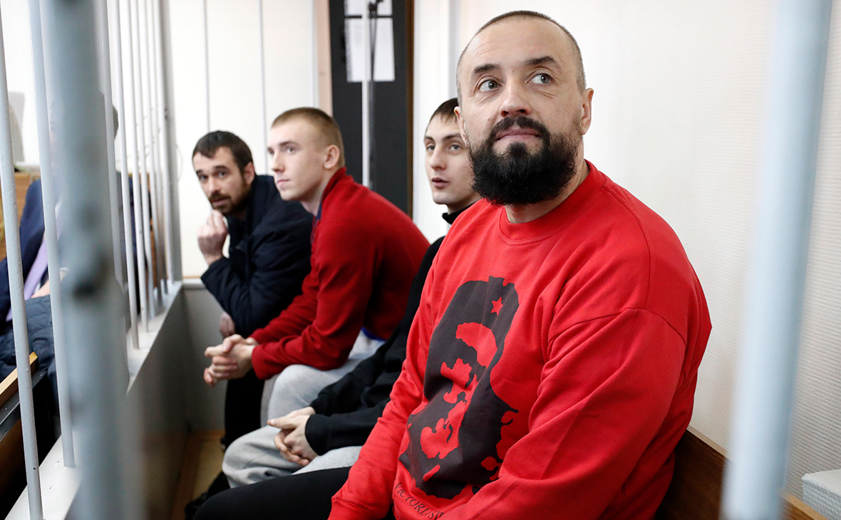 Украинские моряки, задержанные в Керченском проливе