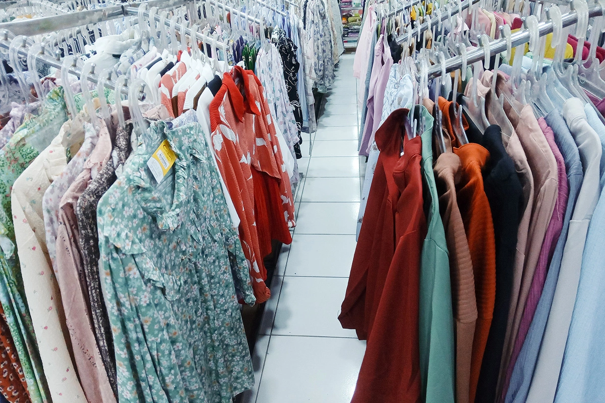 Психолог объяснила, почему осенью обостряется шопоголизм