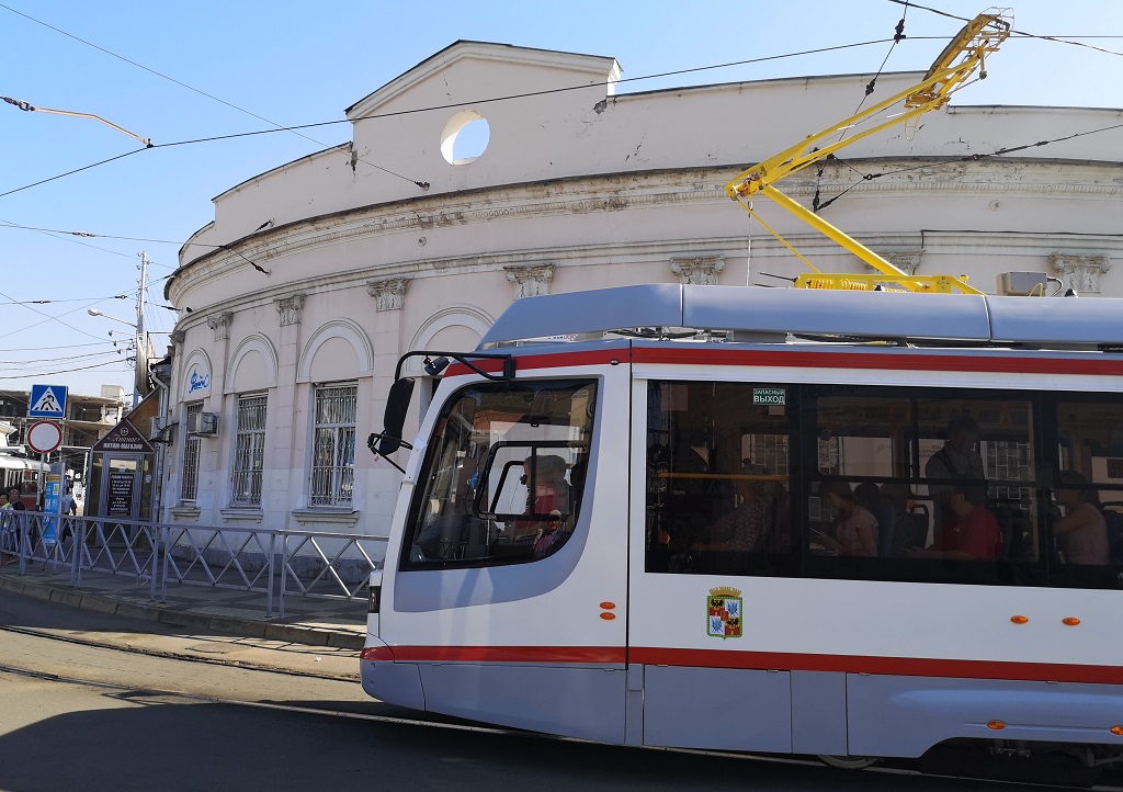 На линию вышел первый трамвай, изготовленный специально для Краснодара
