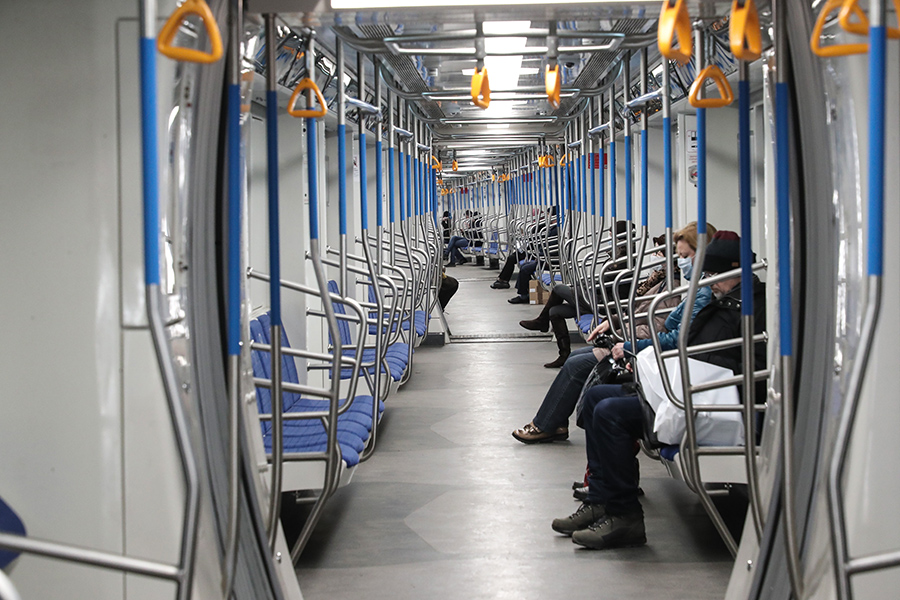 Поезд на Таганско-Краснопресненской линии метро