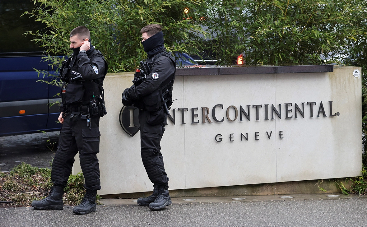 Pierre Albouy / Reuters