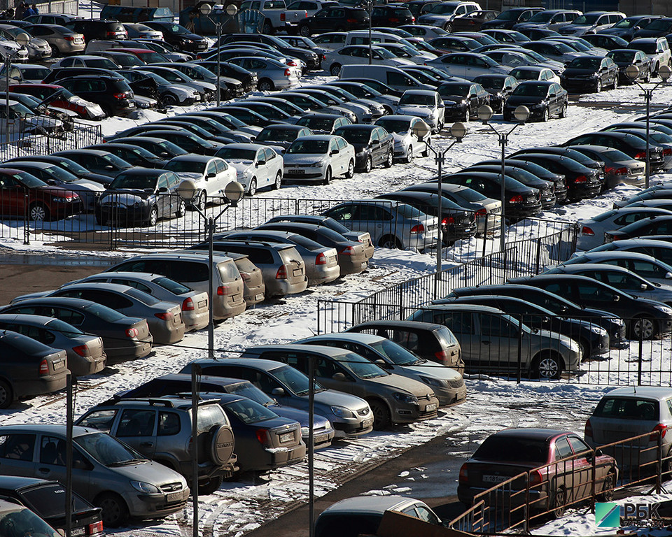 В Казани зафиксировали спад продаж автомобилей с пробегом