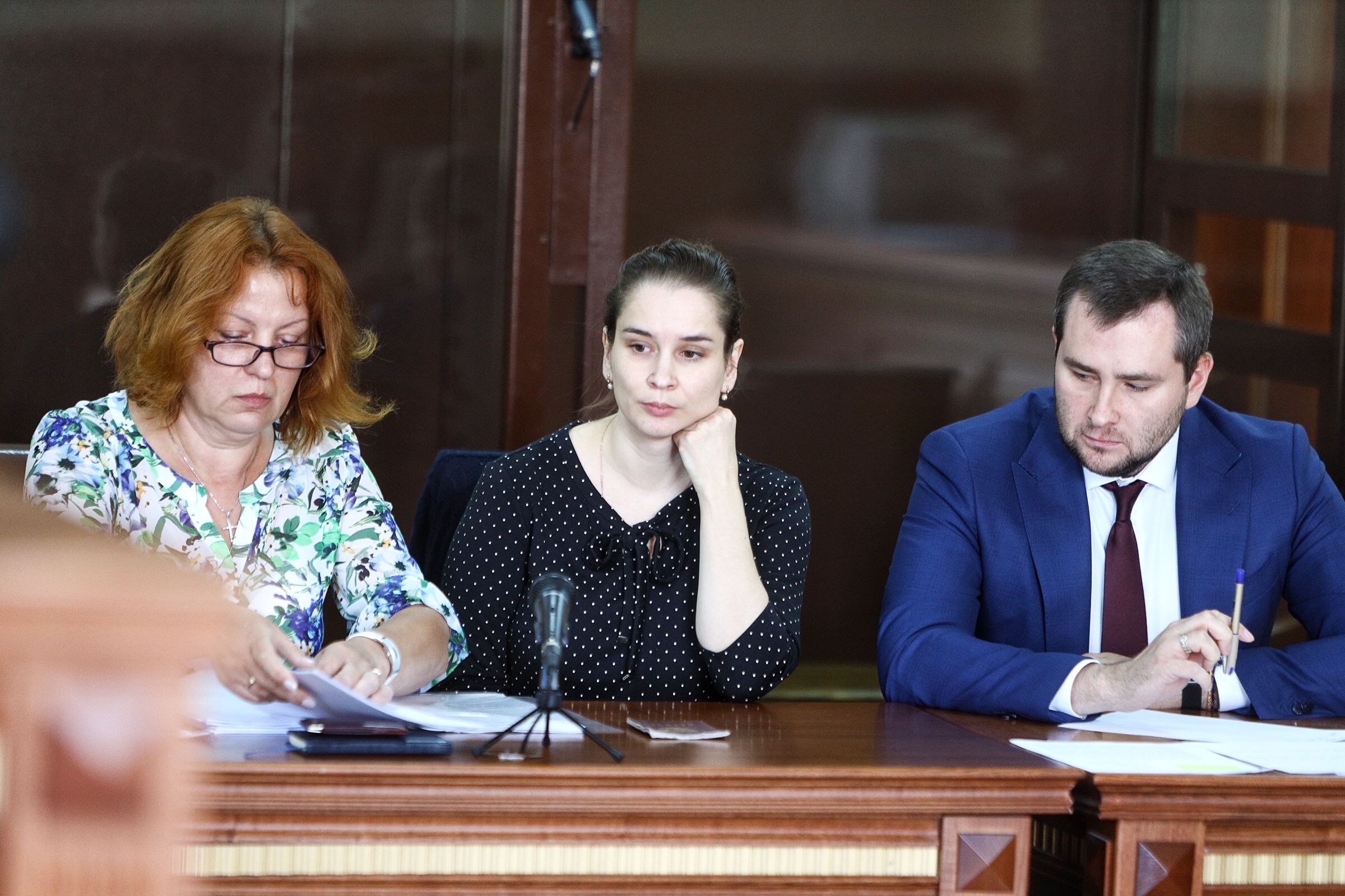 В центре &mdash; Элина Сушкевич, справа &mdash; Андрей Золотухин