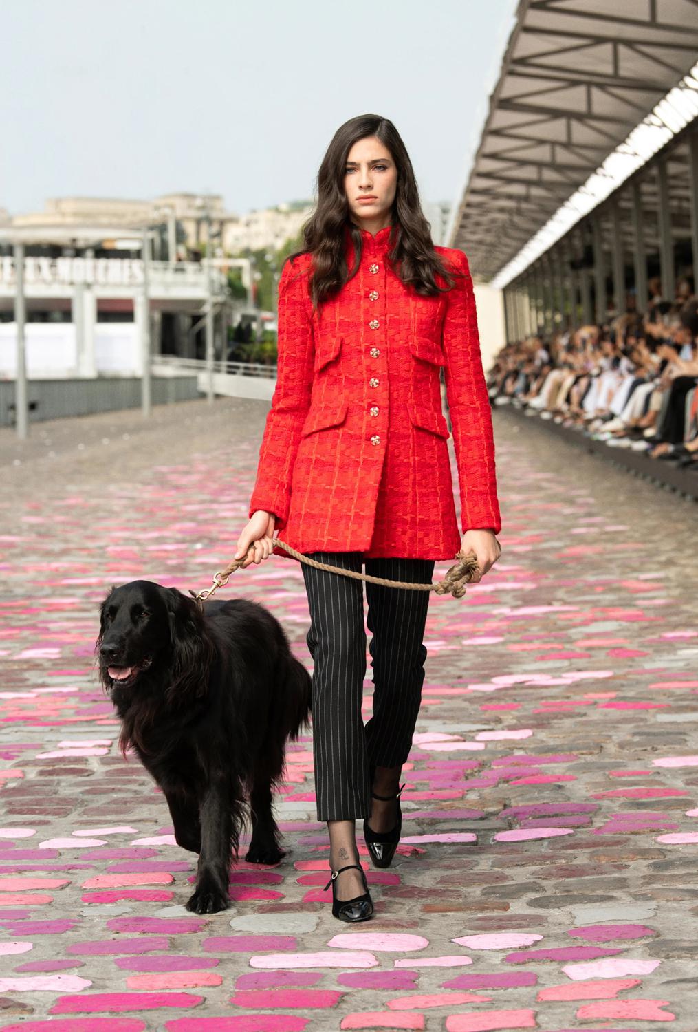 Показ Chanel Haute Couture осень-зима 2023-2024