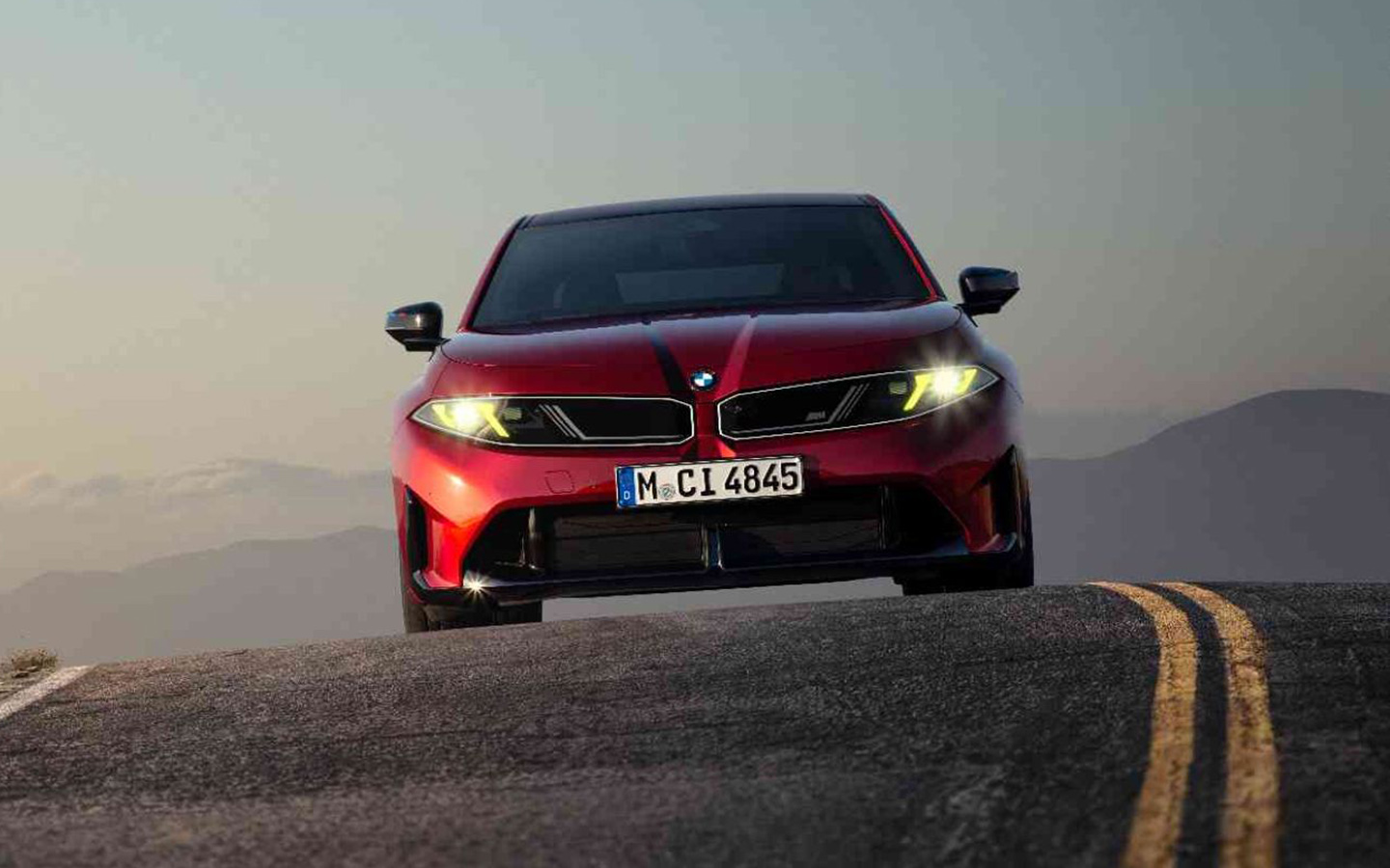 Бензиновая 3 Series построена на обновленной архитектуре CLAR, знакомой по прошлому поколению