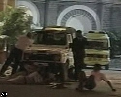 Террористы в Индии захватили иностранцев в заложники