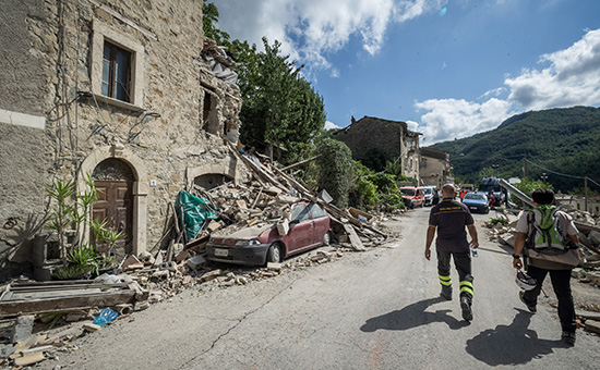 В результате землетрясения в&nbsp;Италии магнитудой&nbsp;6,2 балла погибли люди


