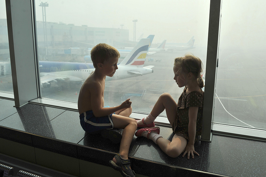 После приватизации Домодедово&nbsp;началась масштабная реконструкция строений аэровокзала. В 2005 году аэропорт реконструировал вторую ВПП, что позволило осуществлять взлет и посадку в сложных метеоусловиях. Два года спустя реконструировали и первую полосу.