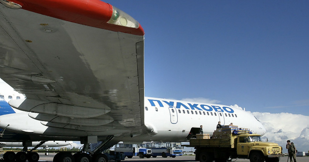 Грузовой терминал пулково санкт петербург. Пулково Cargo Terminal. Водитель АО "грузовой терминал "Пулково". Cargo Terminal Pulkovo.