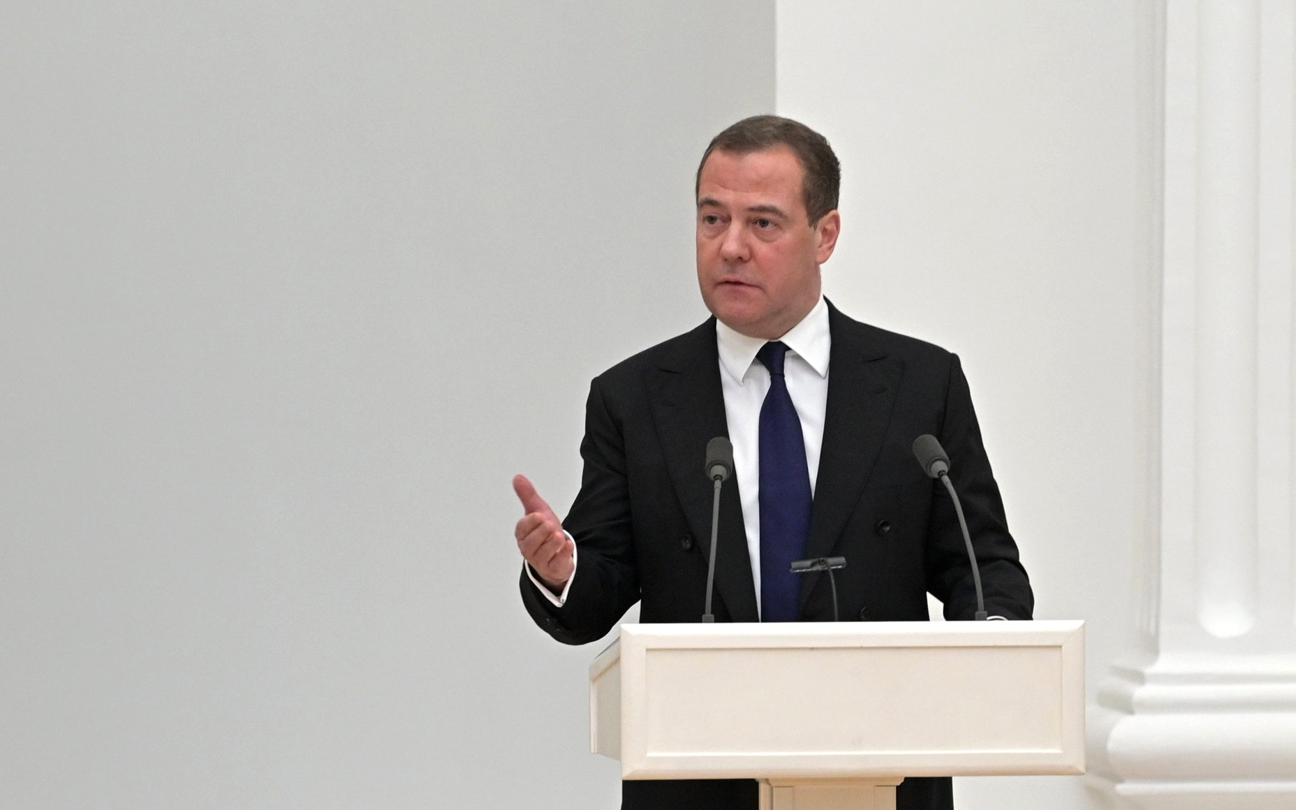 Дмитрий Медведев назвал аморальным притеснение российских спортсменов