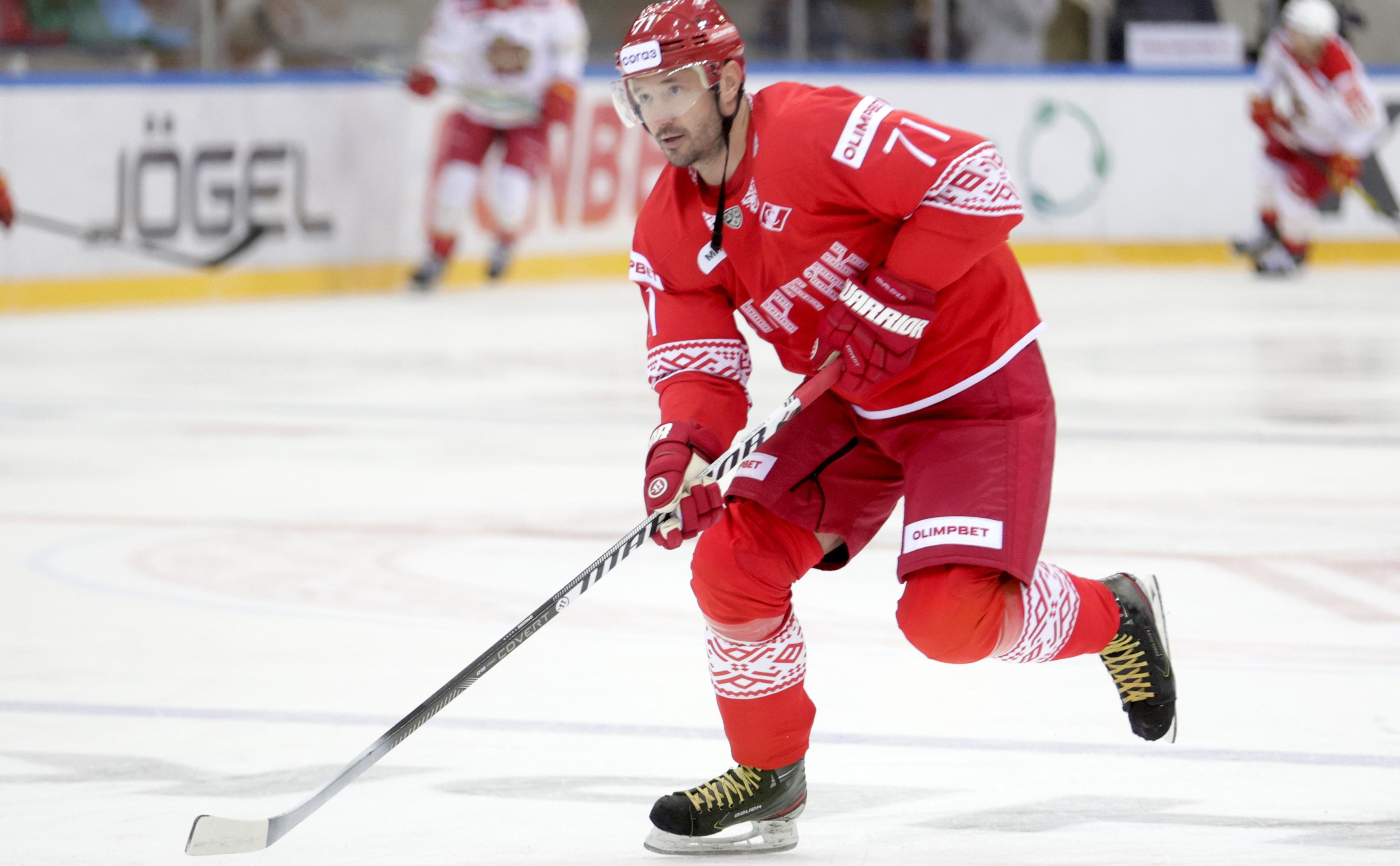 Гол Ковальчука в первом матче помог «Спартаку» вернуть лидерство в КХЛ ::  Хоккей :: РБК Спорт
