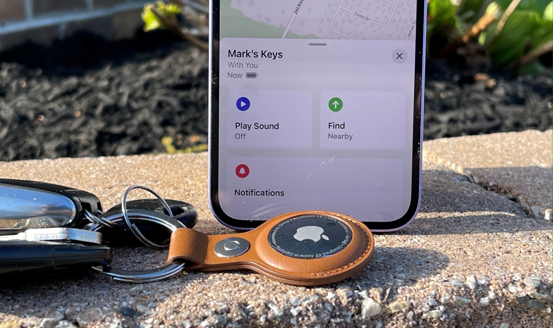 Apple AirTag на связке ключей