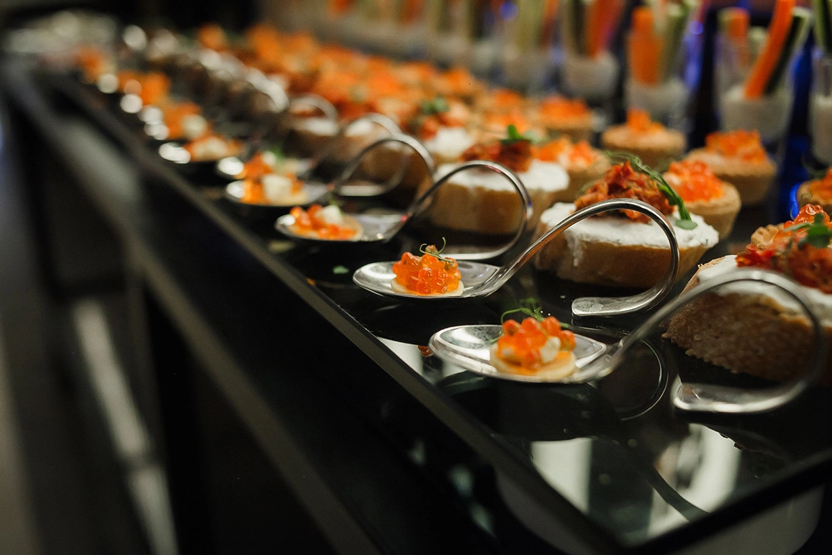 Новый год на вершине: сколько стоит встретить 2026-й в Красной Поляне