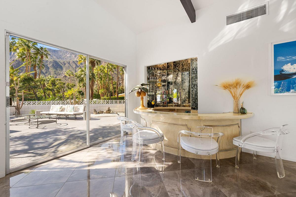 Фото: Coldwell Banker Realty / CA DAMLS