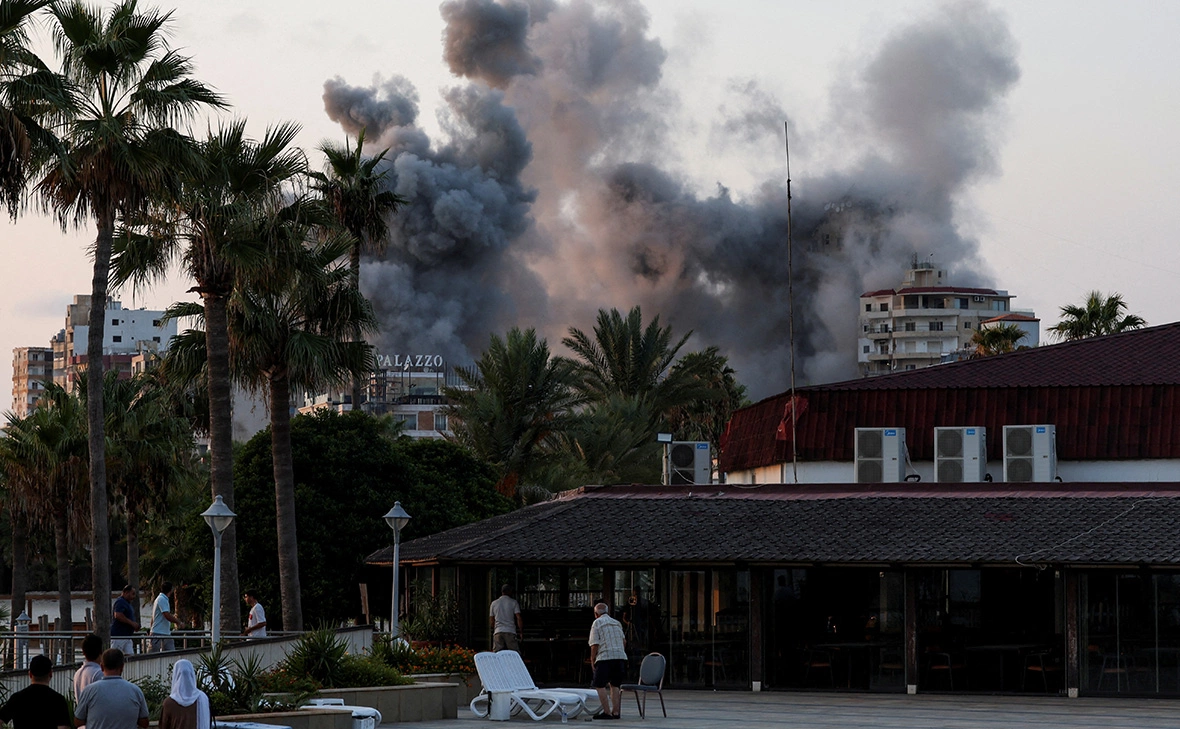 Aziz Taher / Reuters