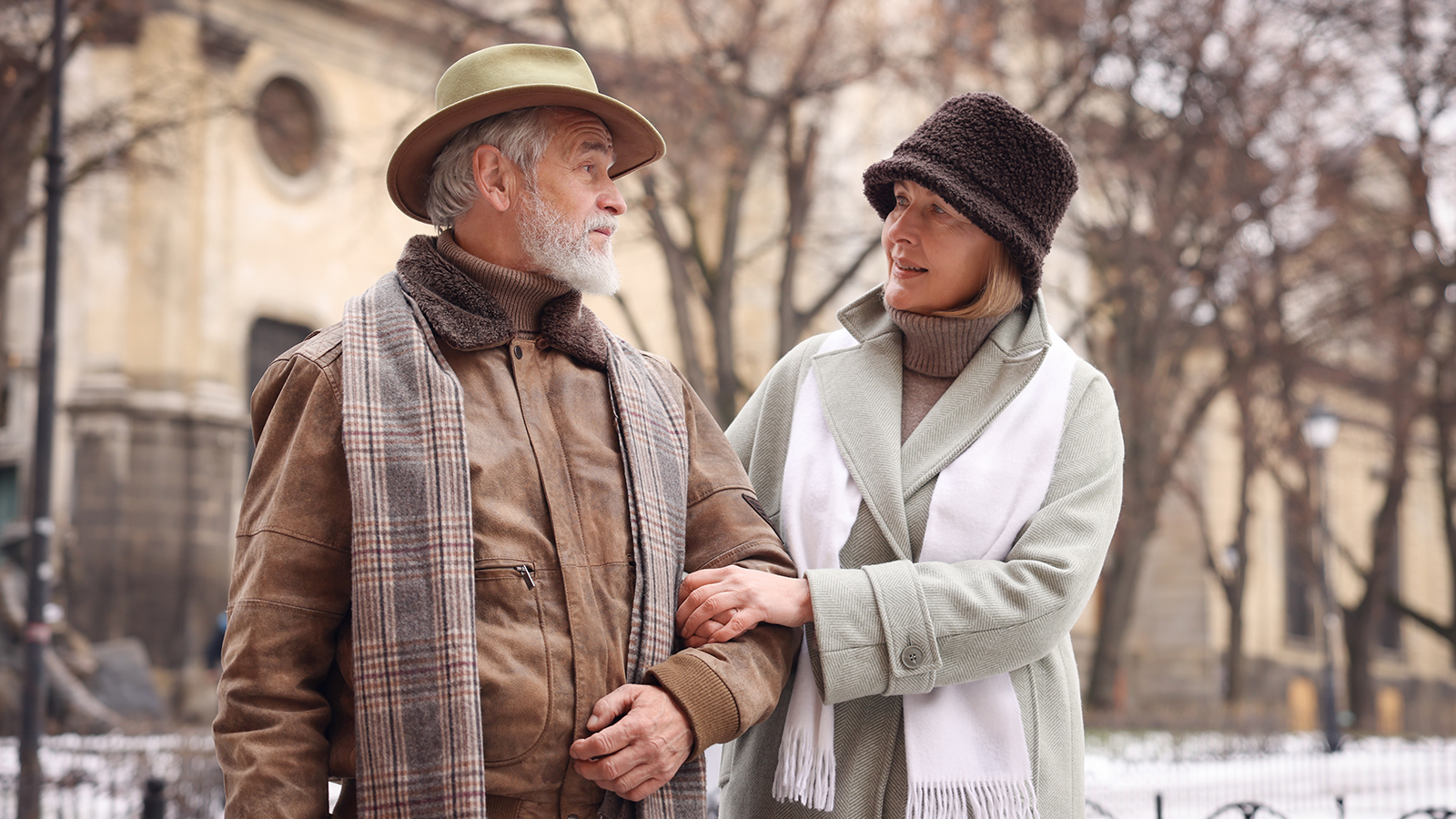 Россияне старшего возраста назвали главные критерии при поиске партнера