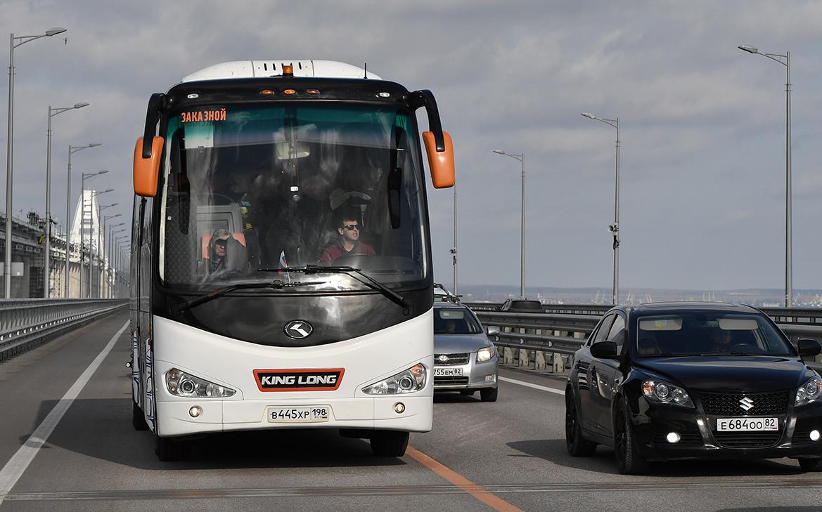 Движение пассажирских автобусов по Крымскому мосту отменили