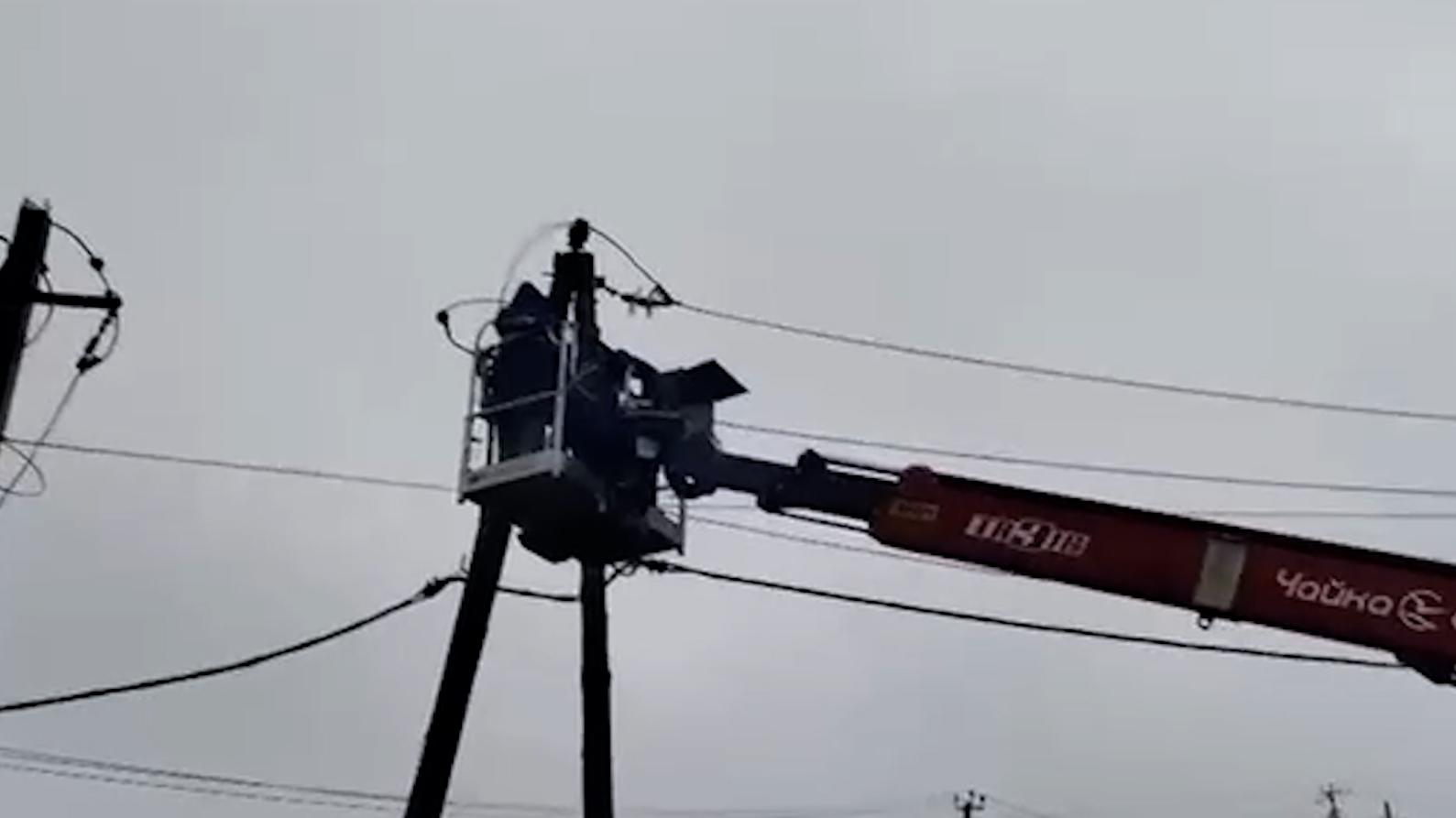 Мощный циклон оставил без света 70 домов на Курилах