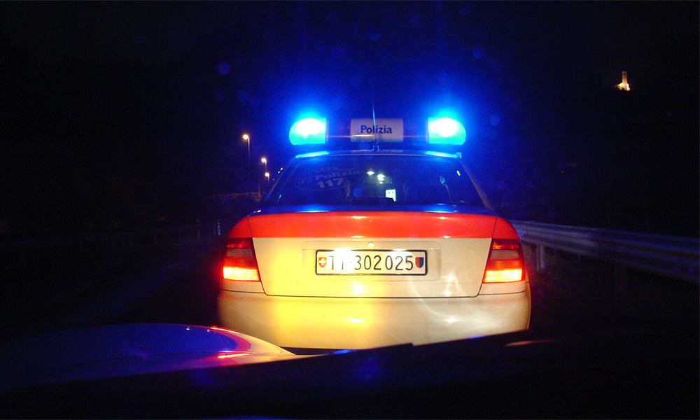 Полиция Швейцарии нашла россиян, устроивших нелегальные гонки