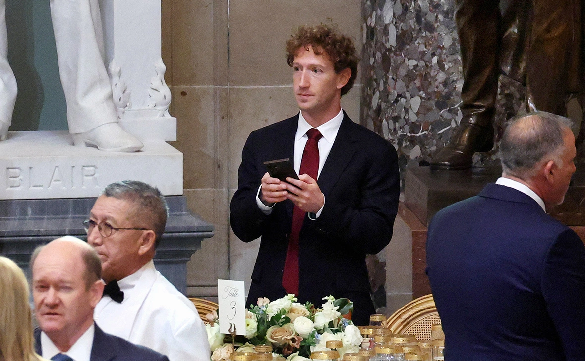 Evelyn Hockstein / Reuters