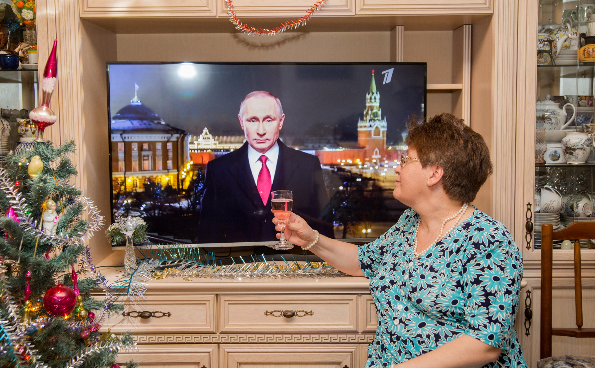 Новый год пояса россия. Новогодняя речь президента. Новогоднее обращение Путина.