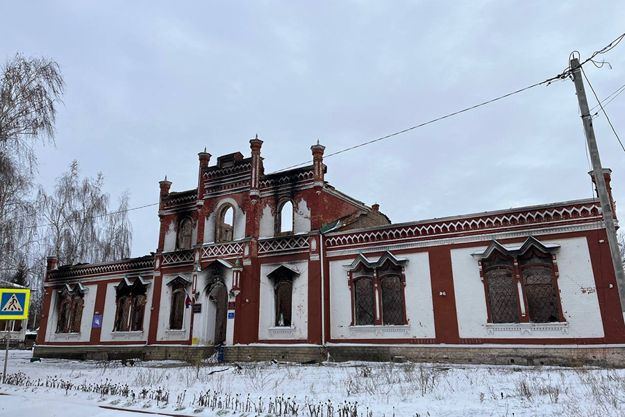 Разрушенное здание краеведческого музея в Глушково