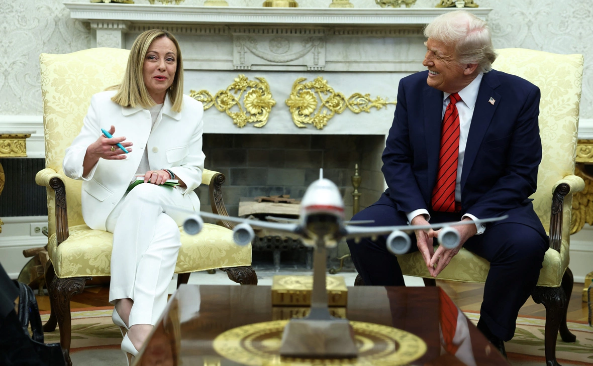 Evelyn Hockstein / Reuters