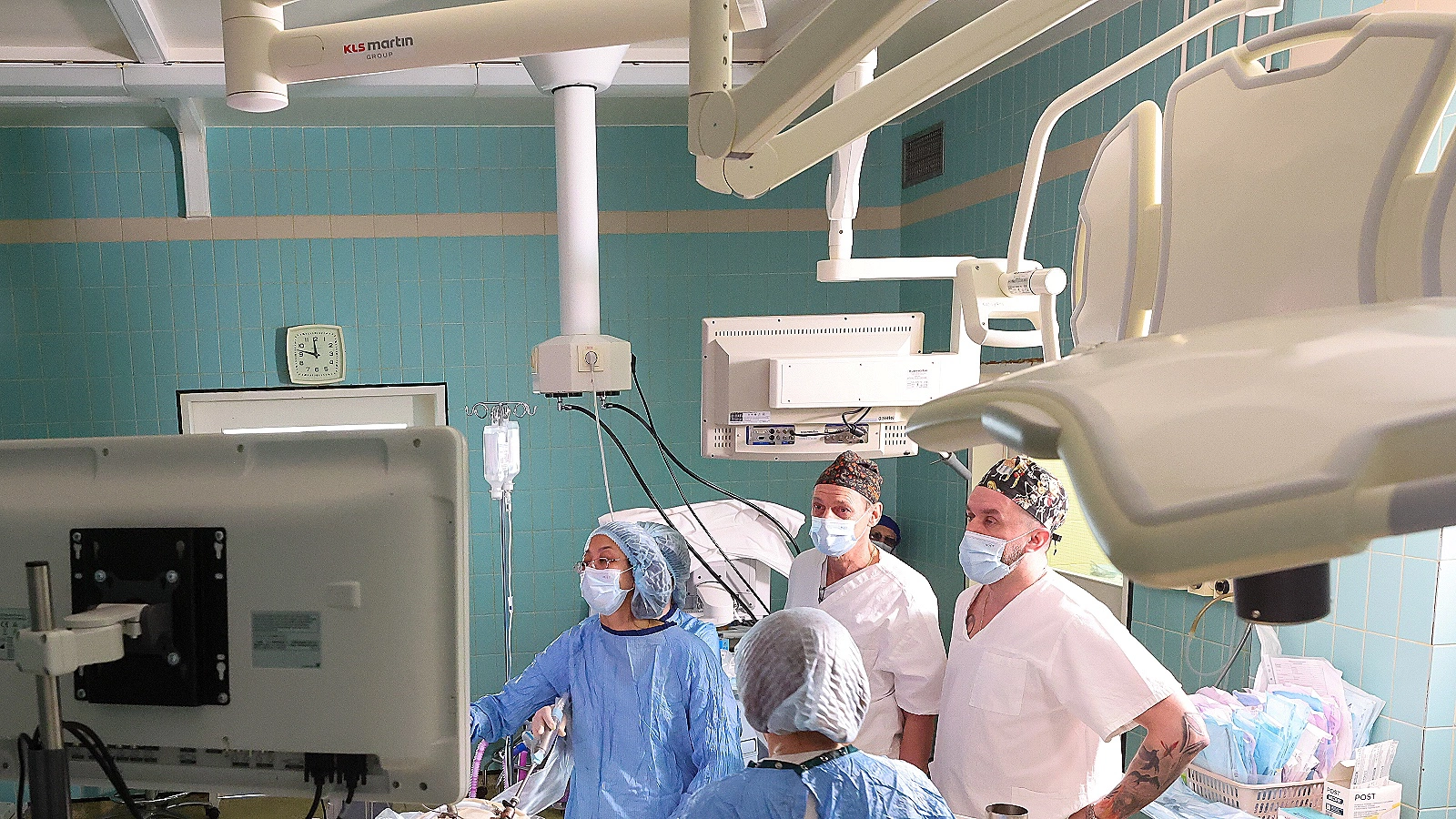 В Москве спасли ребенка, которому в лицо вцепился воблер для рыбалки