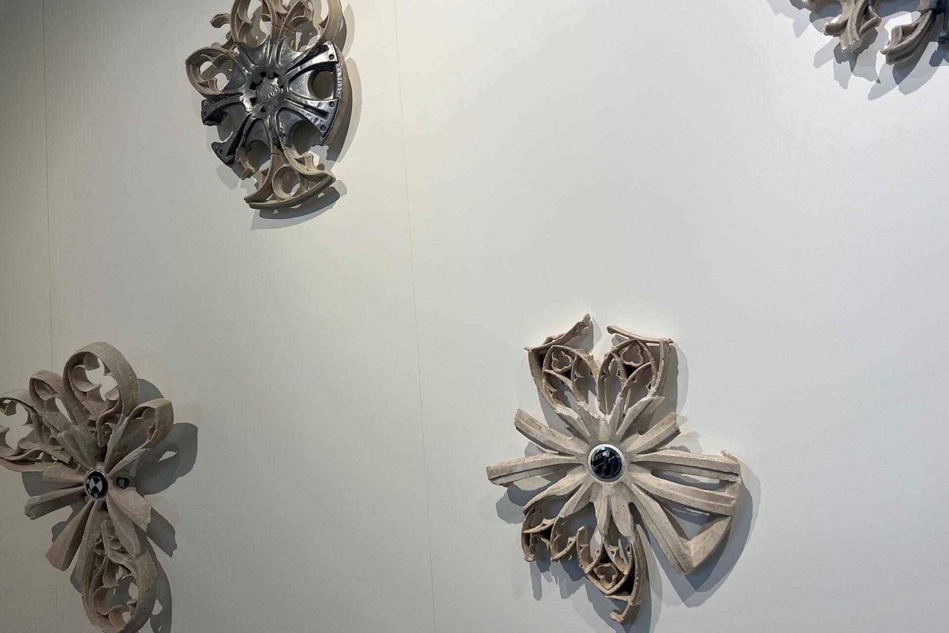 Стенд галереи «Виктория»