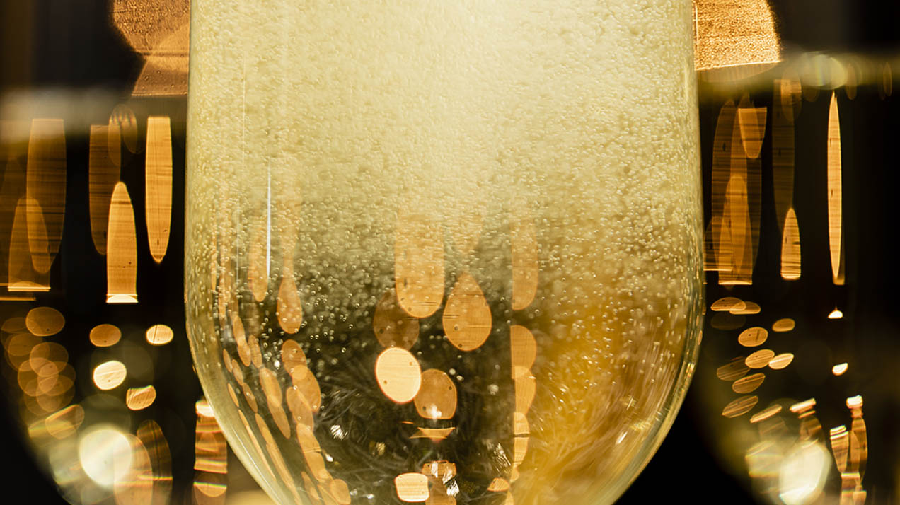 Вино недели: игристые нотки бриоши, сливок и немного меда