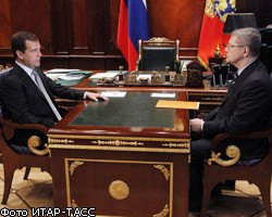Д.Медведев призвал активно применять стократные штрафы за взятки