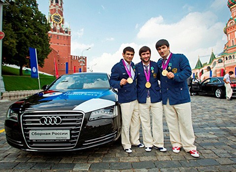Вручение ключей от автомобилей Audi российским призерам Олимпиады