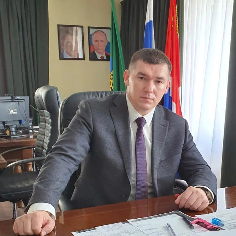 Администрация Большого Камня