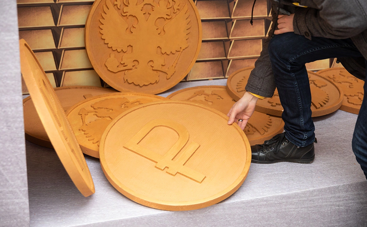 Евгений Разумный / Ведомости / ТАСС