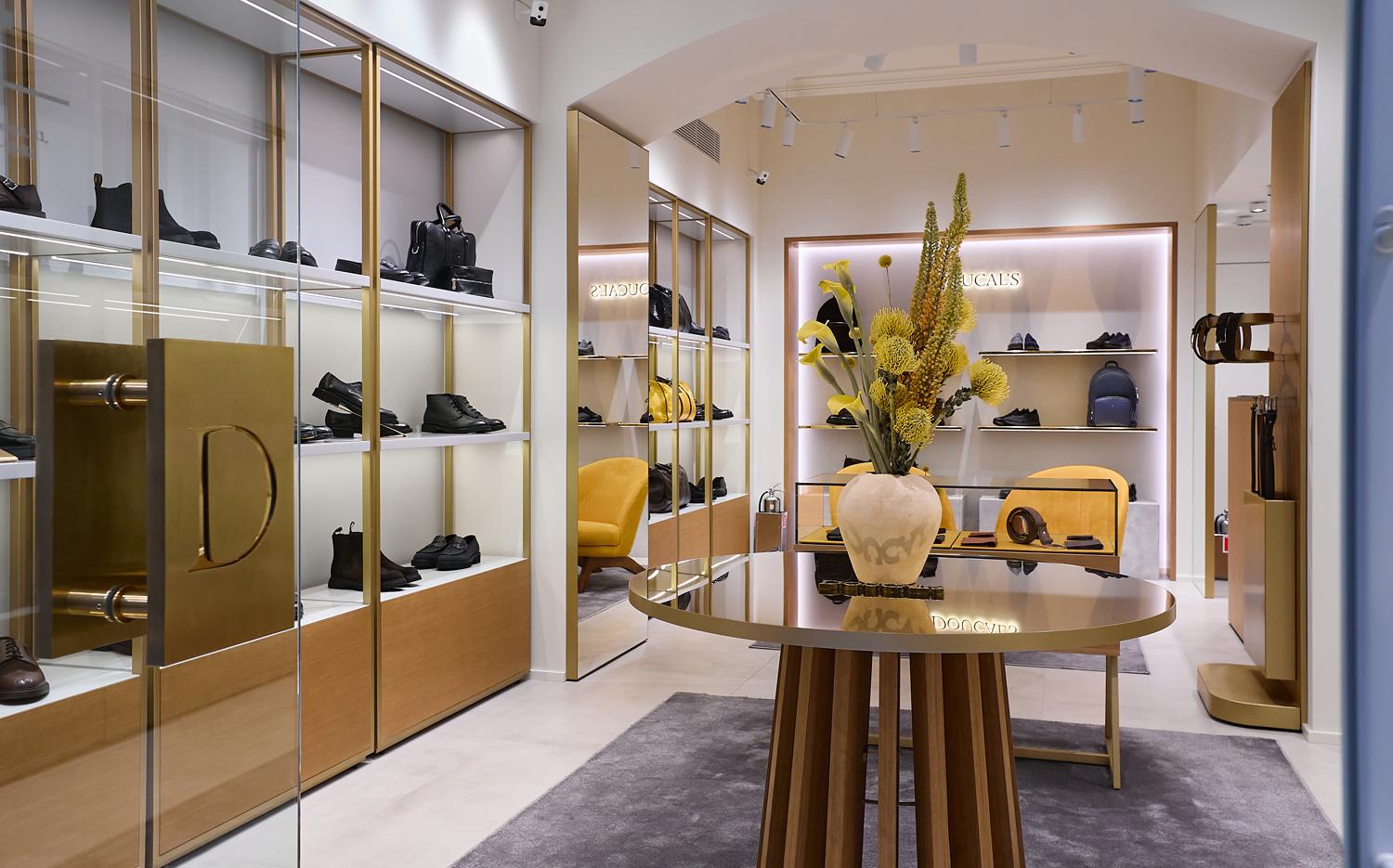 Магазин Doucal’s в ГУМе