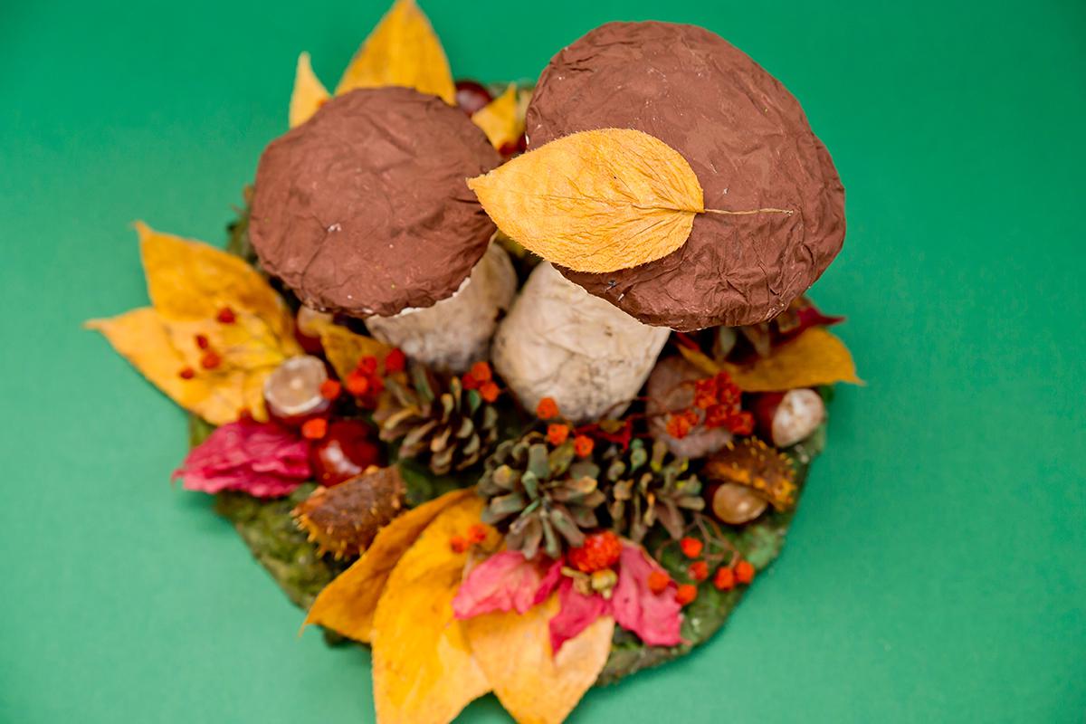 Из природных материалов можно создать необычную интерьерную композицию