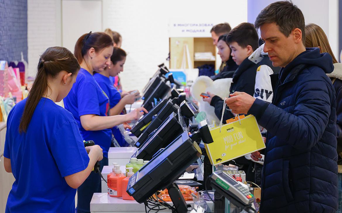 Т-банк запустил ИИ-анализатор офлайн-разговоров с клиентами